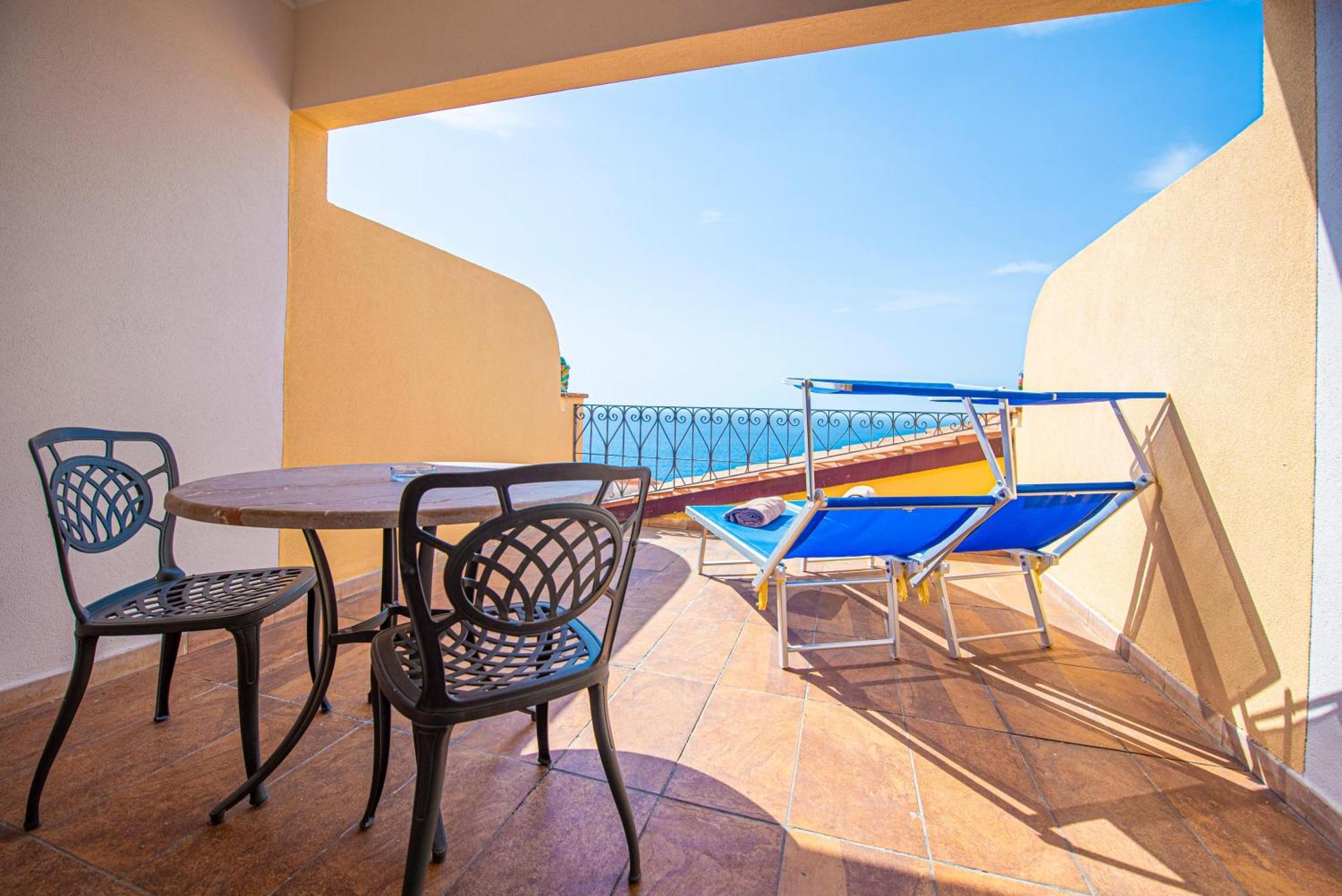 Baia Taormina - Cdshotels Forza dʼAgro