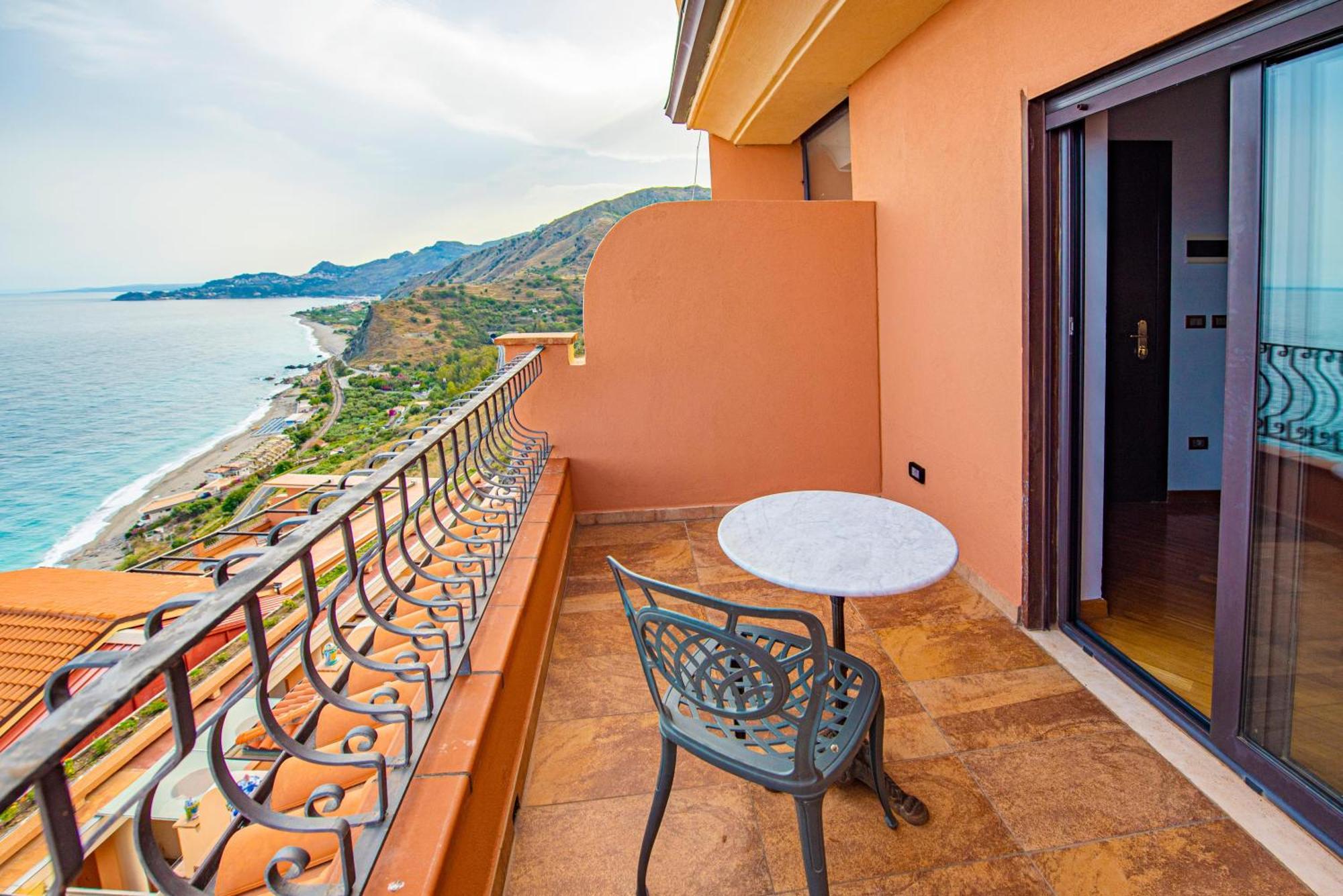 Hotel Baia Taormina - Cdshotels