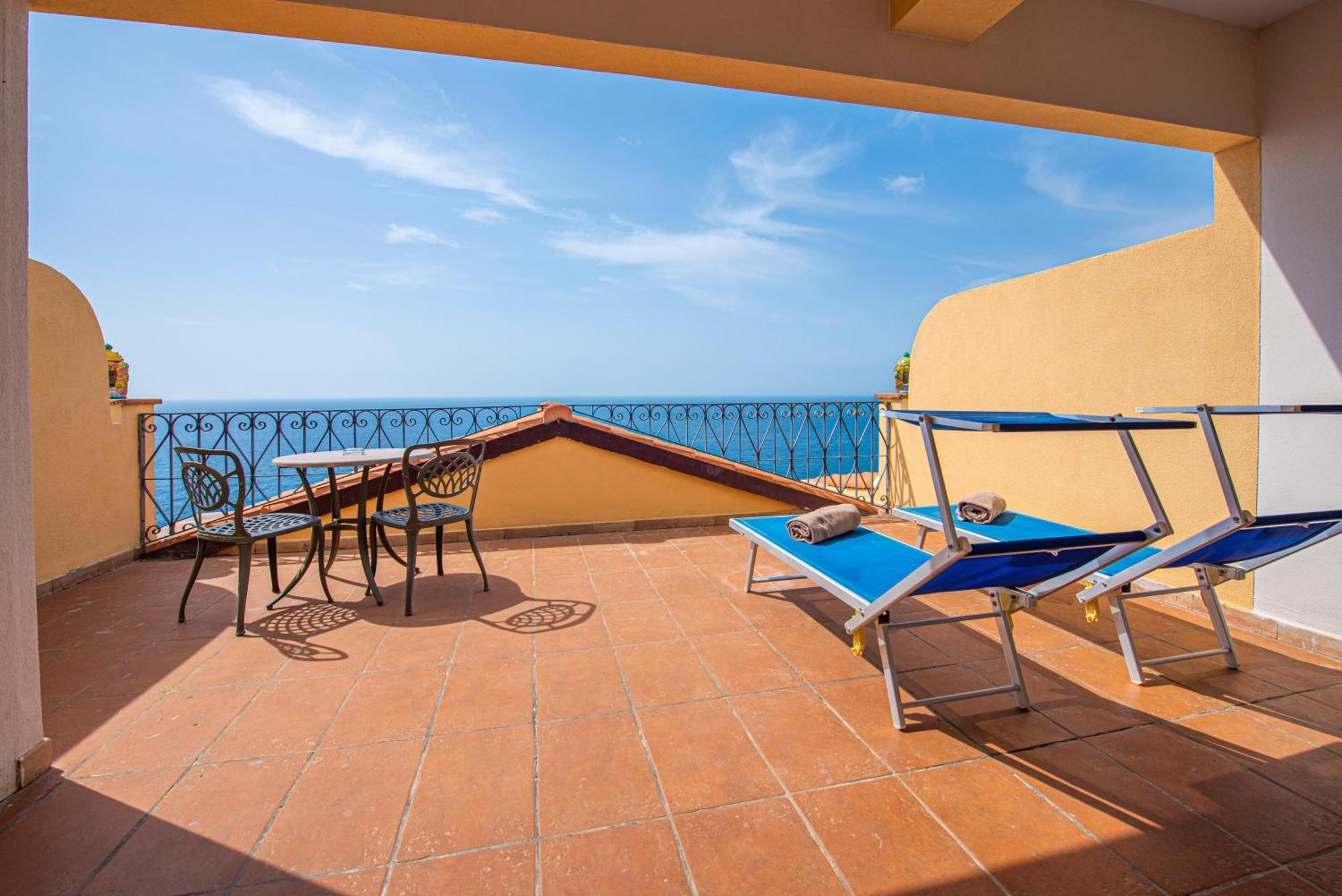 Baia Taormina - Cdshotels Forza dʼAgro