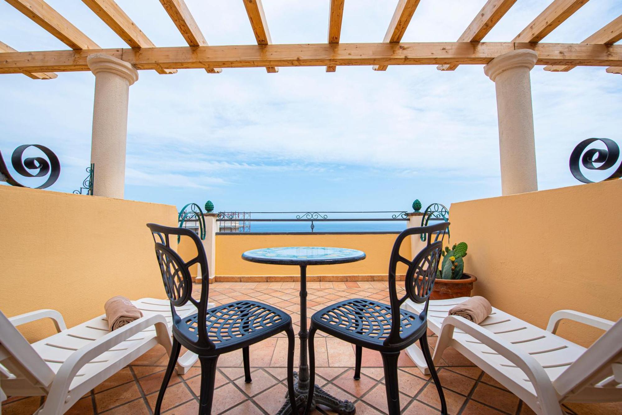 Baia Taormina - Cdshotels Hotel