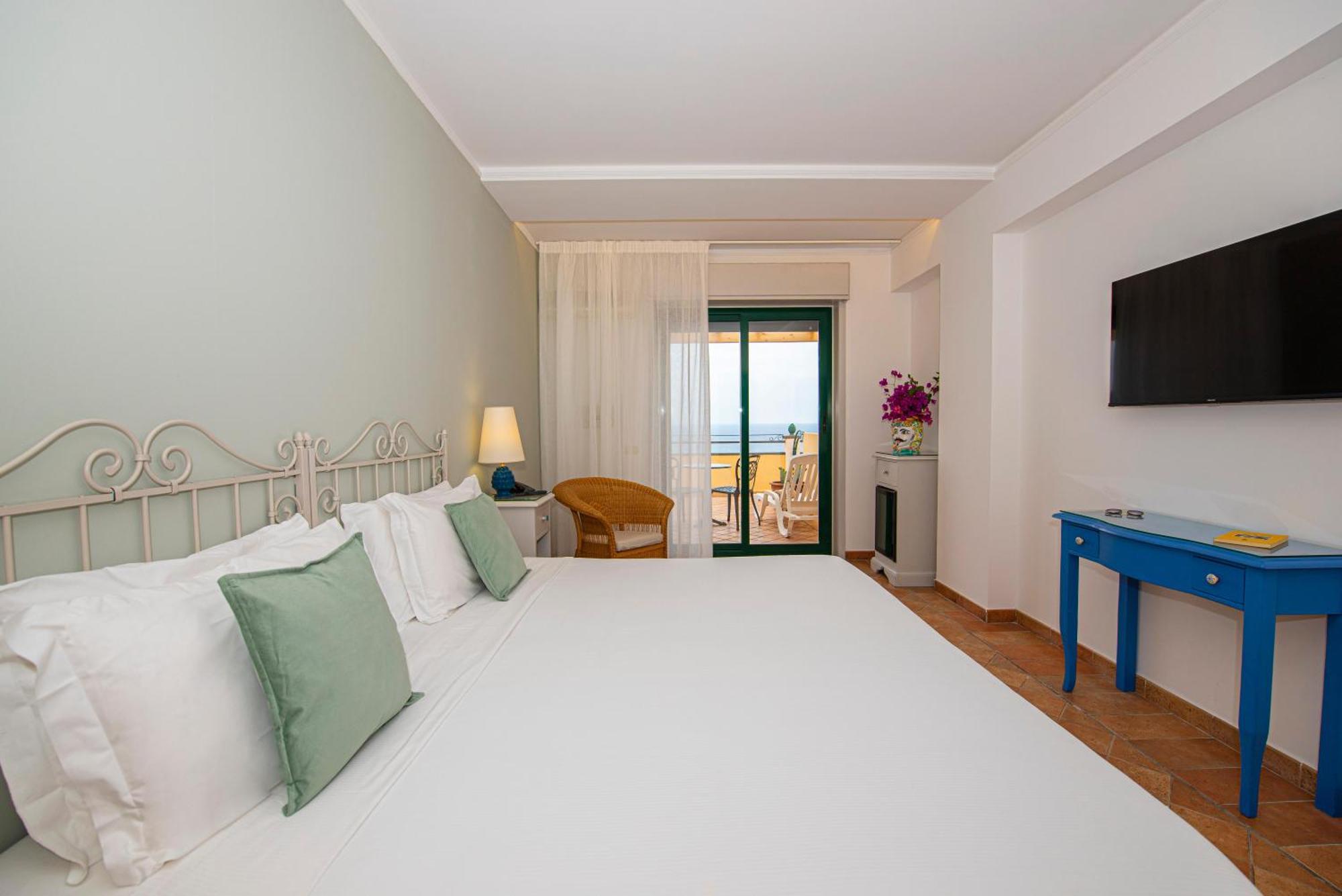 Hotel Baia Taormina - Cdshotels
