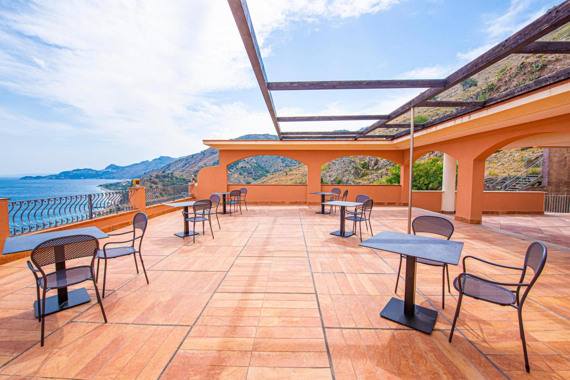 Hotel Baia Taormina - Cdshotels Forza dʼAgro