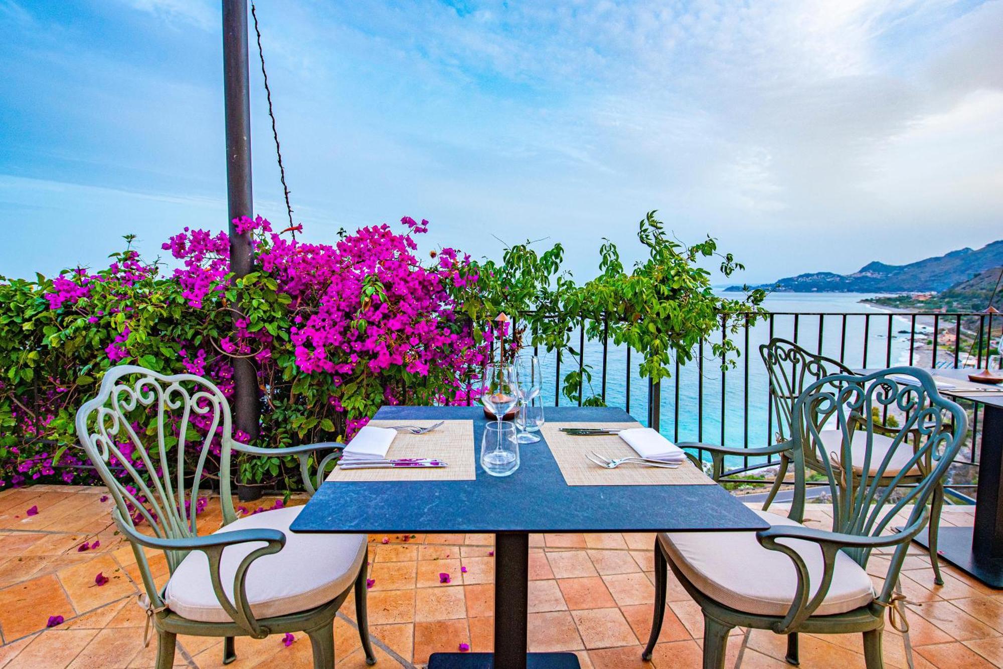 Hotel Baia Taormina - Cdshotels Forza dʼAgro