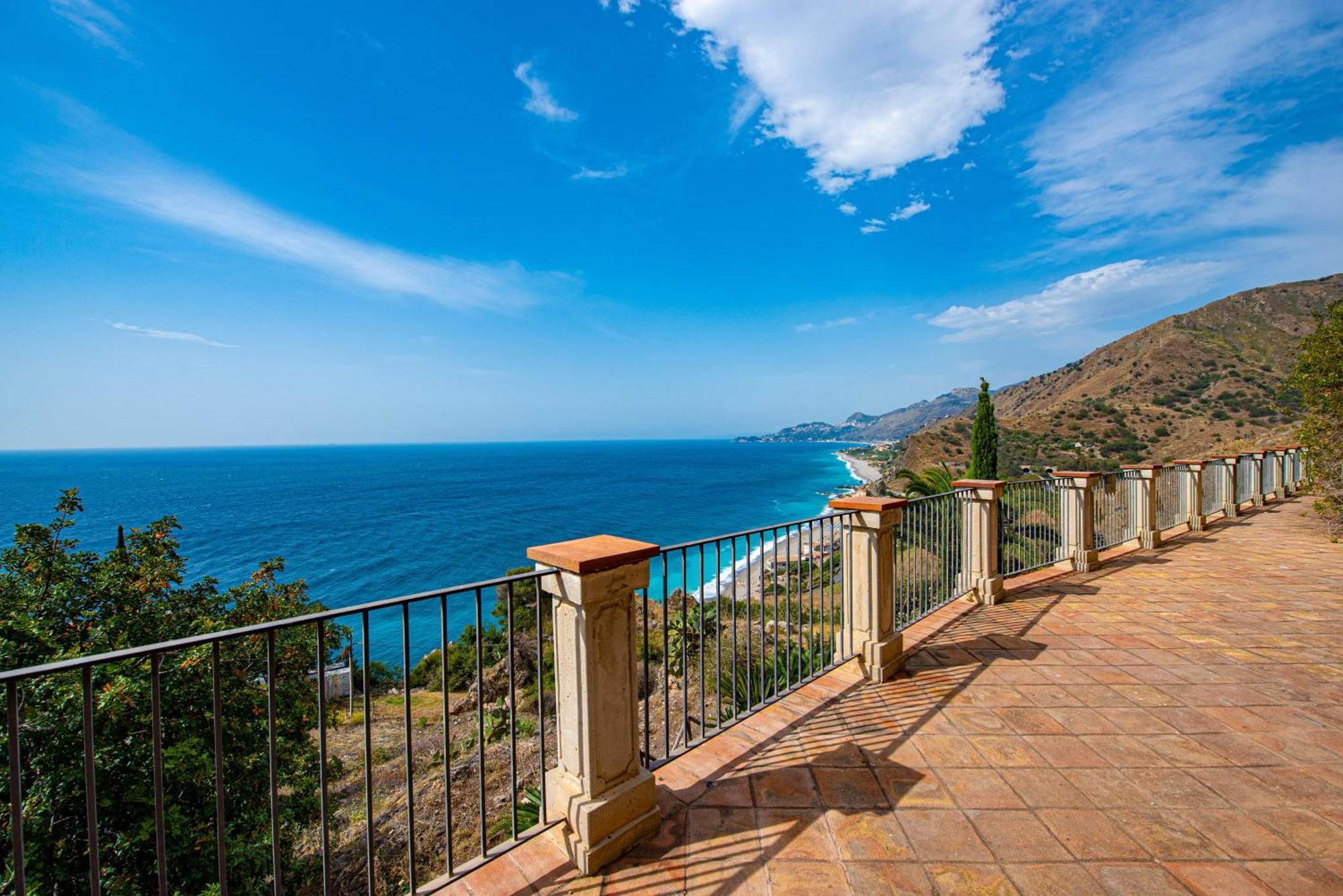 Baia Taormina - Cdshotels Forza dʼAgro